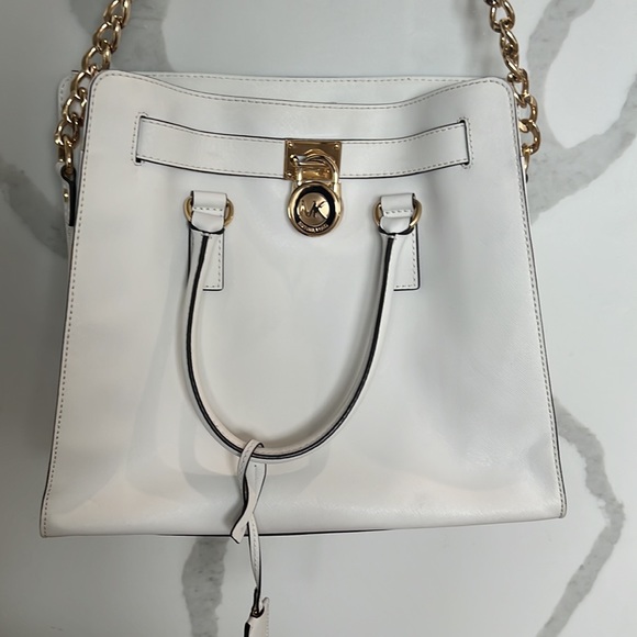 Michael Kors white large hamilton 2 way bag. - Picture 3 of 14
